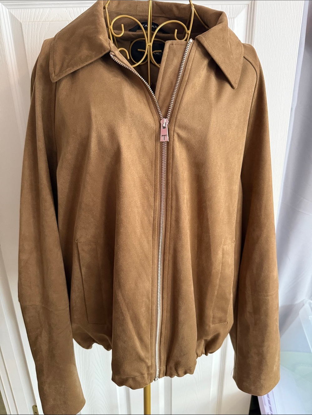 New TAHARI SUEDE-like zip front jacket medium